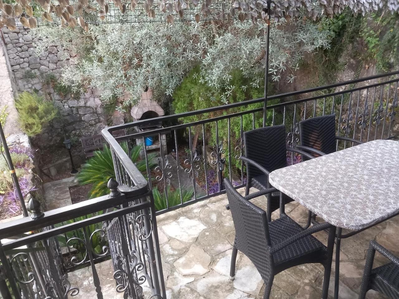 Holiday Home Stone House Perast Exteriér fotografie